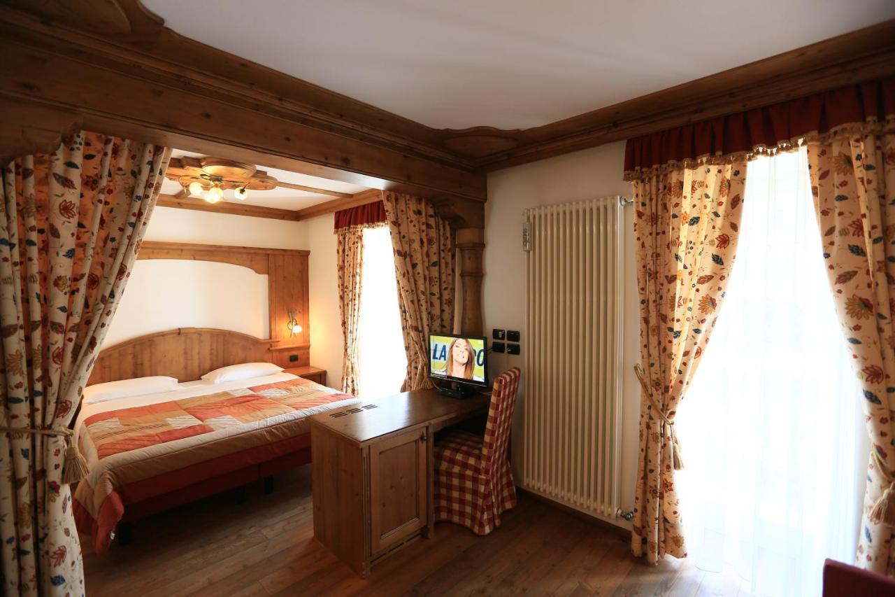 Hotel Laurin Canazei Eksteriør billede